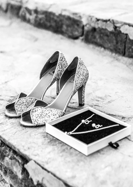 Bridal shoes and wedding jewellery